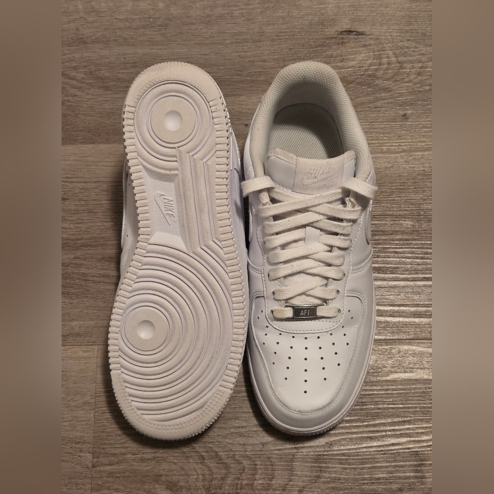 Nike Air Force 1 Low '07 CW2288-111 White Men's Size 8 - Picture 5 of 8